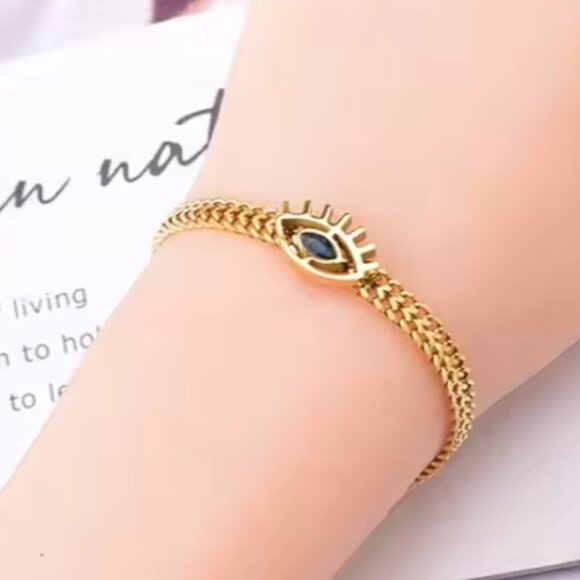 New Eye Evil Symbolic Charm 18K Gold-Plated Necklace & Bracelet Set - Picture 3 of 10